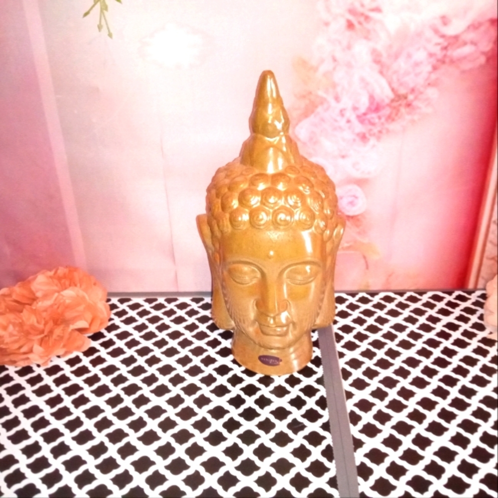 Buddha head